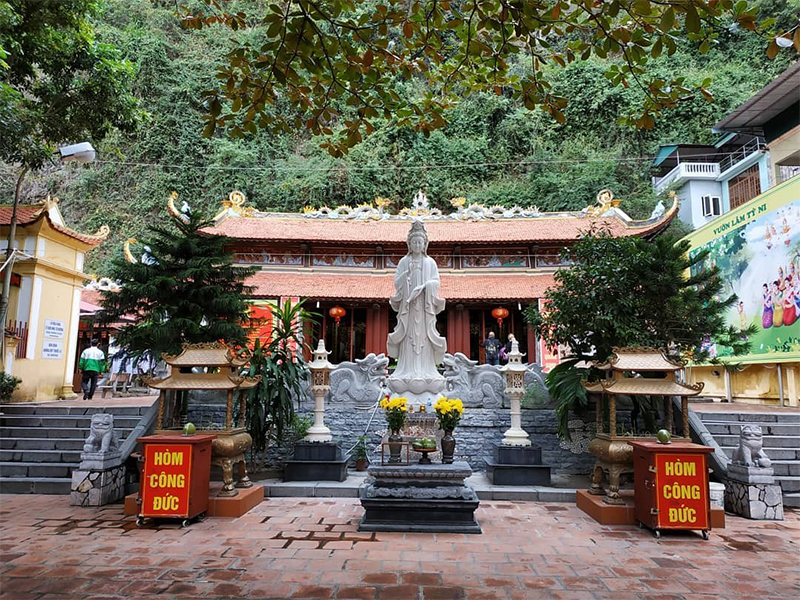 Vẻ đẹp của Chùa Long Tiên