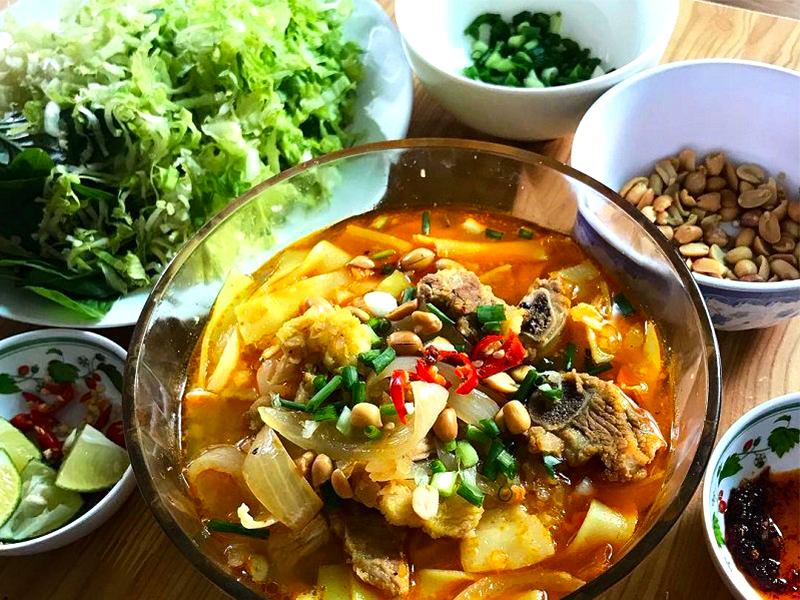 Mì Quảng Đà Lạt