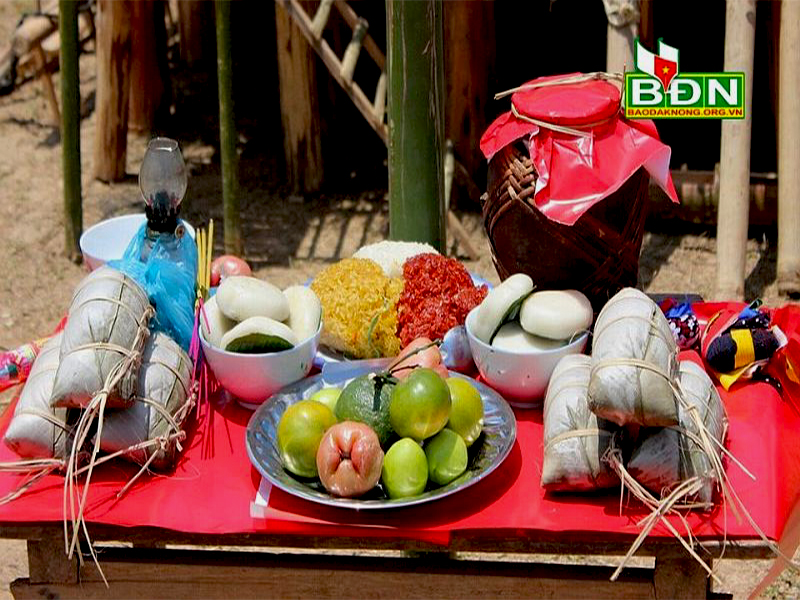 Bánh giầy Đắk Nông