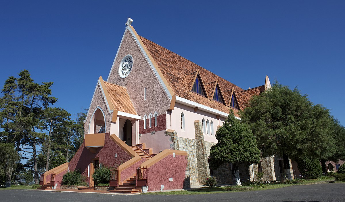 Nhà thờ Domaine De Marie