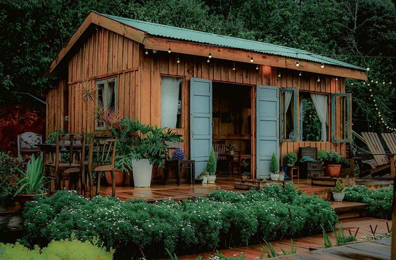 Góc quán đơn sơ như ngôi nhà nhỏ