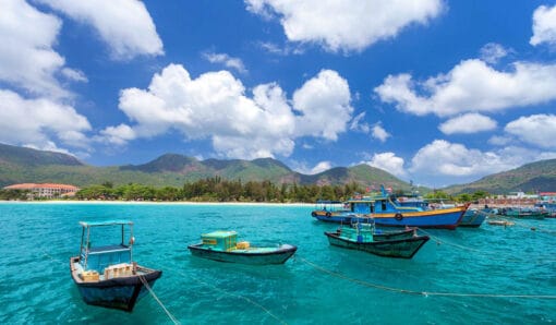 KHÁM PHÁ CÔN ĐẢO HUYỀN BÍ - 3N2Đ
